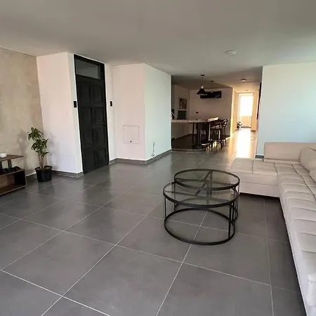Apartamento De Lujo Vista Al Mar Apartment *